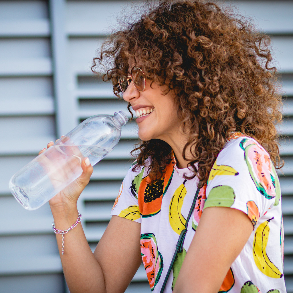 하루를 상쾌하게 시작하는 물 마시기 루틴 만들기